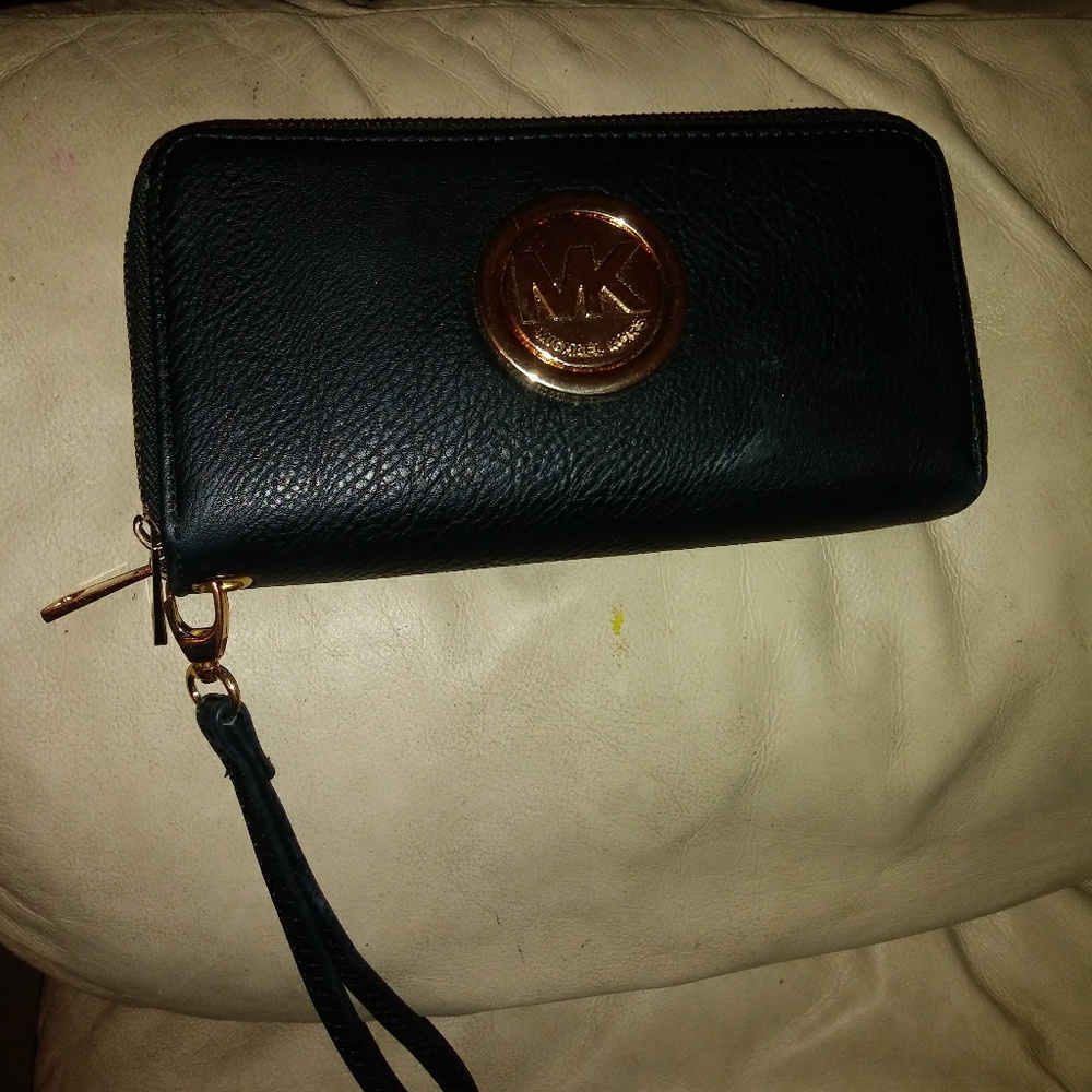Michael Kors wallet